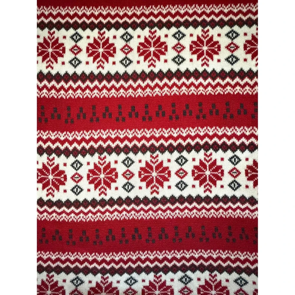 Punctuate by Barnes & Noble Red Snowflake Christmas Fair Isle Cotton Blanket